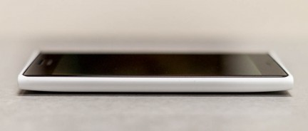 Nokia_Lumia_730-11
