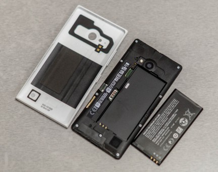 Nokia_Lumia_730-14