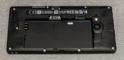 Nokia_Lumia_730-15