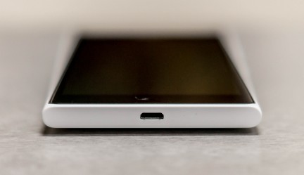 Nokia_Lumia_730-19