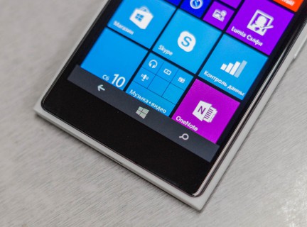 Nokia_Lumia_730-4
