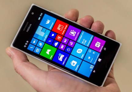 Nokia_Lumia_730-7