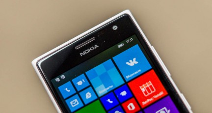 Nokia_Lumia_730-8