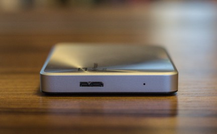 WD_My_Passport_Ultra_metal-6