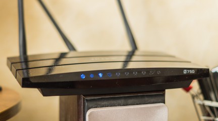 TP-LINK_TL-WDR4300-1