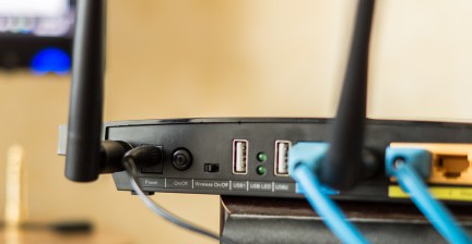 TP-LINK_TL-WDR4300-7
