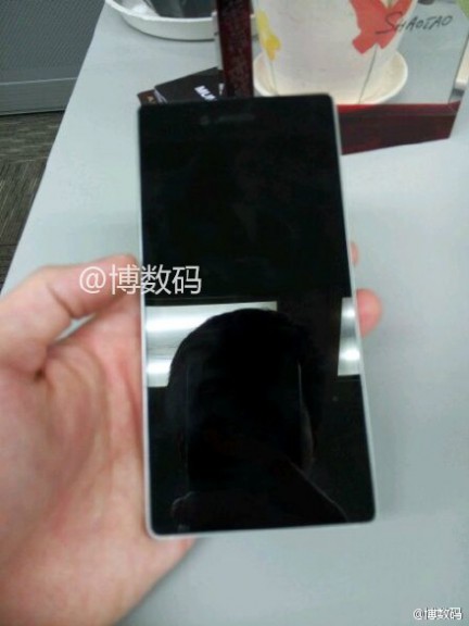 lenovo-vibe-z3-pro_02