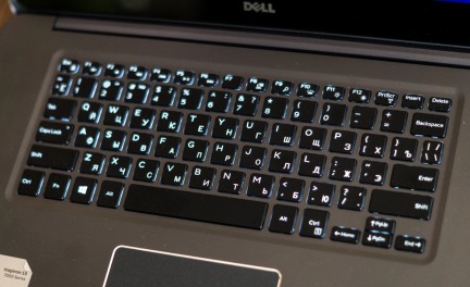 Dell_Inspiron_7548-12