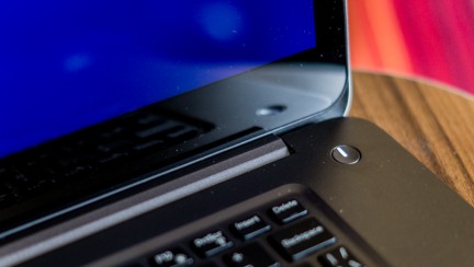 Dell_Inspiron_7548-18