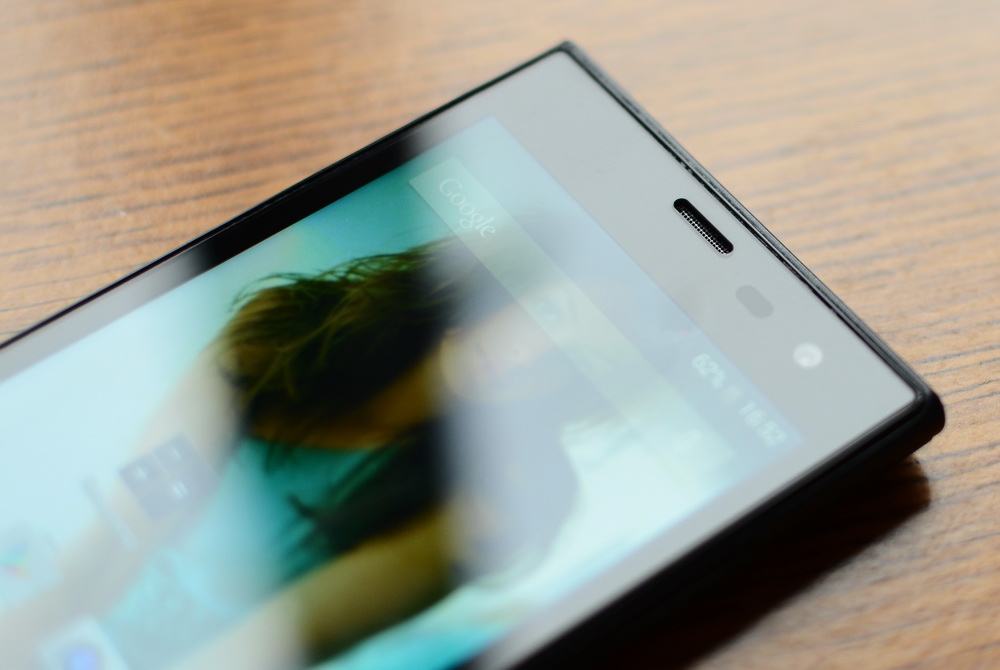 Highscreen_Zera_S-06