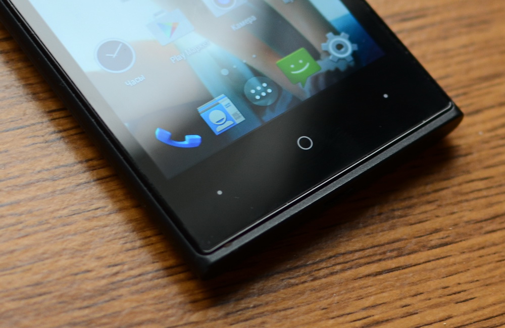 Highscreen_Zera_S-07