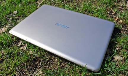 ASUS-EeeBook-X205TA-001-03
