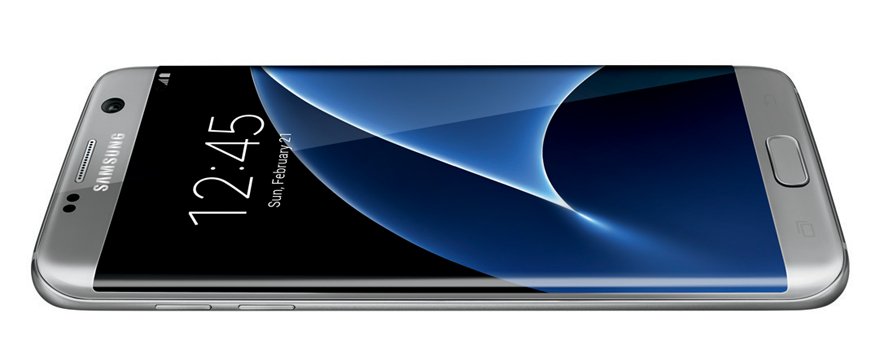 Samsung Galaxy S7 edge в серебристом корпусе и S7 в «золоте»