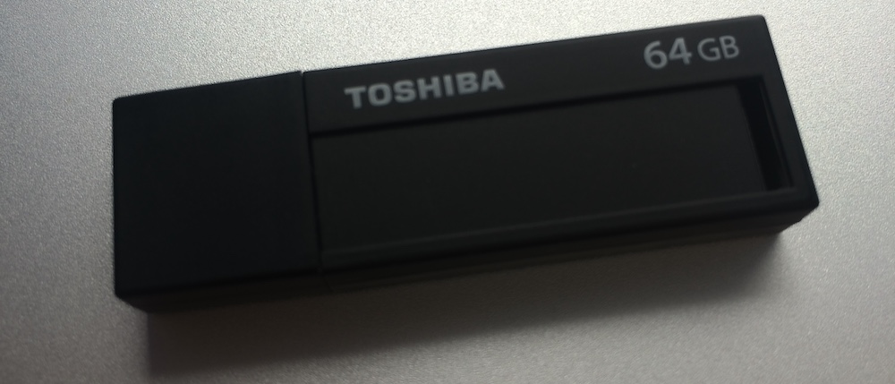 Toshiba TransMemory U302