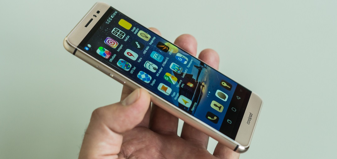 Огляд смартфона Coolpad Max (A8)