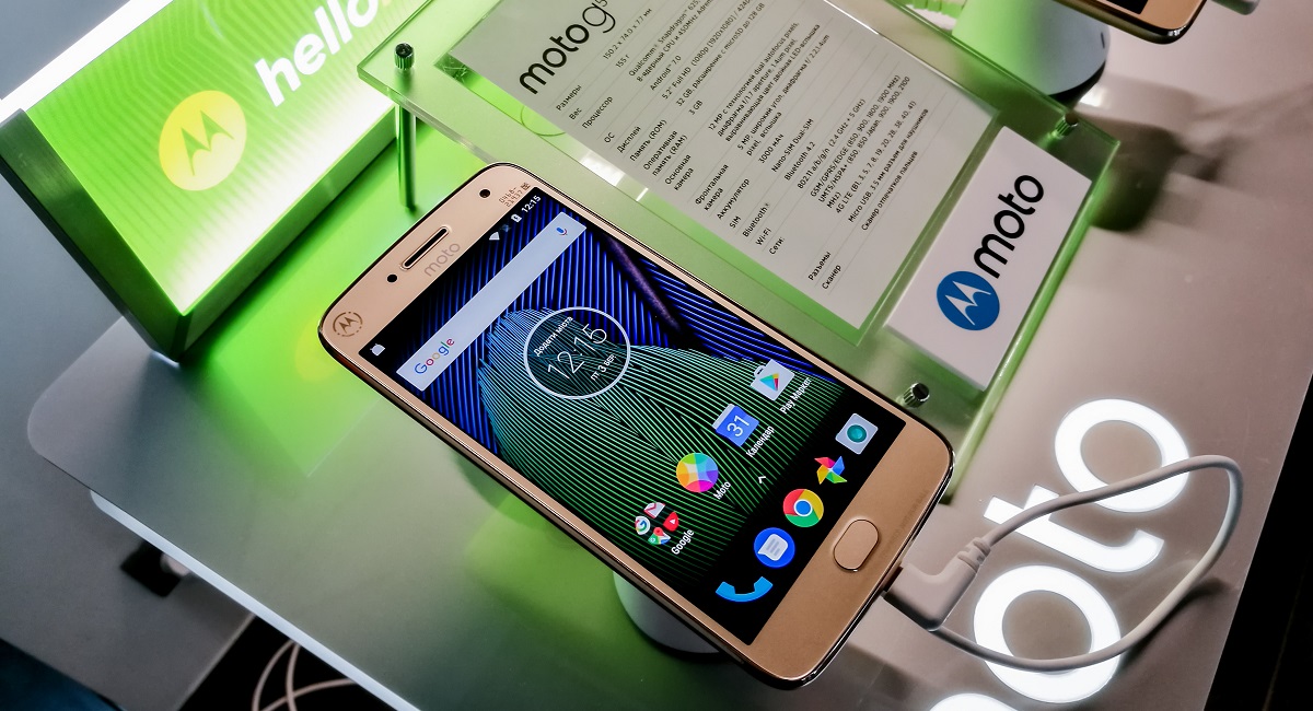 Знакомство с Moto G5 и G5 Plus, фото с камер устройств, цены в Украине