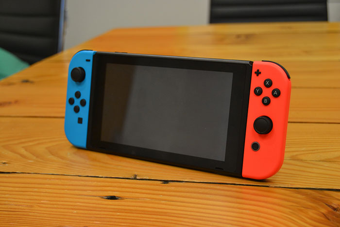 一群黑客设法在 Nintendo Switch 上运行 Linux