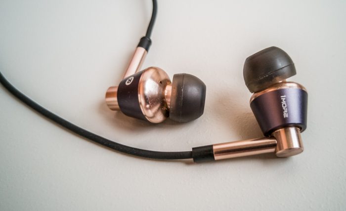 1 MORE Triple-Driver In-Ear Headphones (E1001)