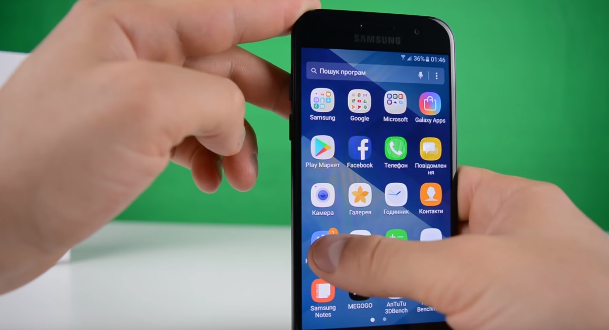 Відео: Огляд Samsung Galaxy A3 (2017)