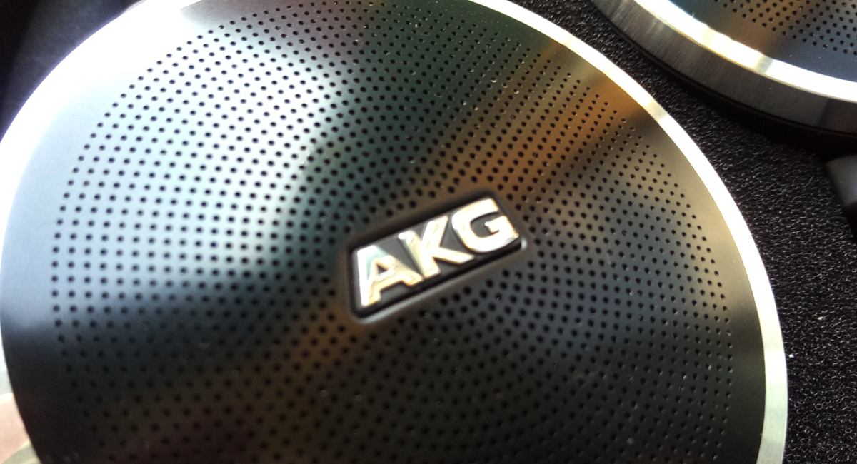 AKG N60NC