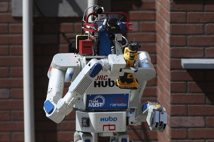Южная Корея заменяет волонтёров Олимпийских игр роботами