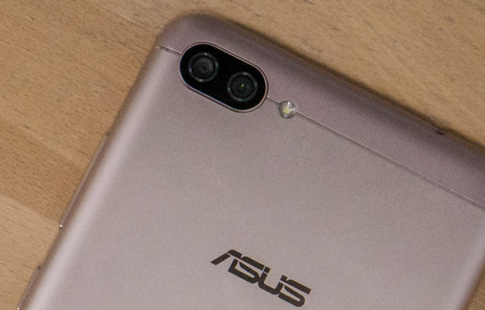 ASUS ZenFone 4 Max