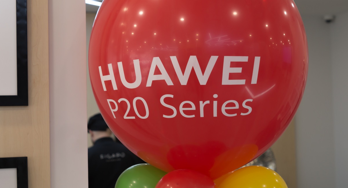 Huawei Official Ukraine title