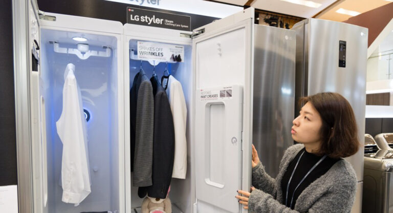 LG представит усовершенствованные системы ухода за одеждой LG Styler с голосовым управлением