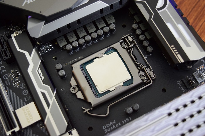 Intel a 9-a generație Procesieși