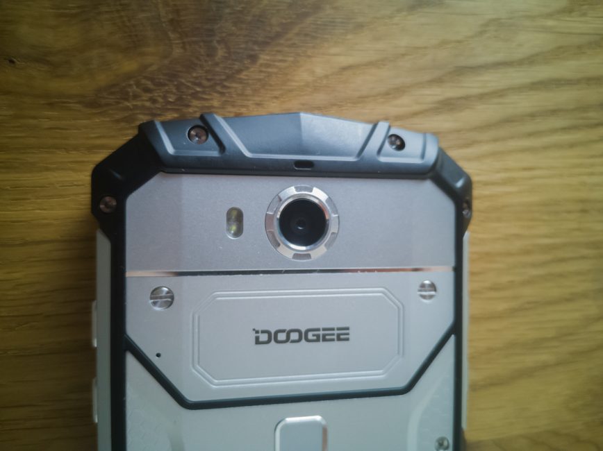 Doogee S60 léger