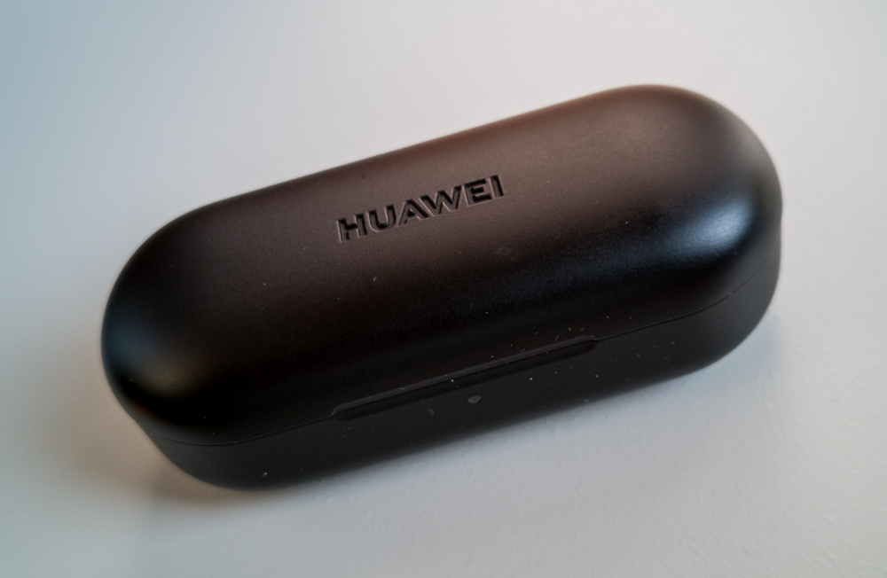 Огляд та досвід експлуатації Huawei FreeBuds - крута неідеальна гарнітура