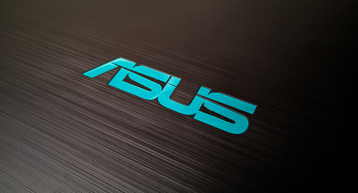 Asus зависает на логотипе