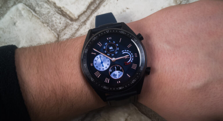 Huawei Watch GT smartwatch review. Everything you need to know before you buy