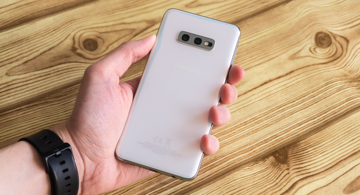 samsung galaxy s10 e reviews