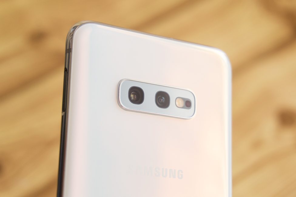 Samsung Galaxy S10e
