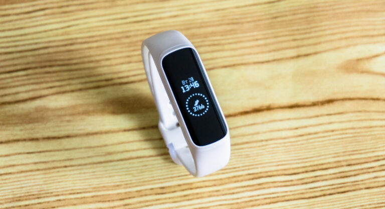 Samsung Galaxy Fit e fitness tracker review