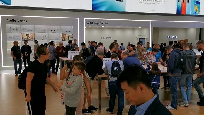 IFA 2019: Новинки Huawei - репортаж со стенда компании