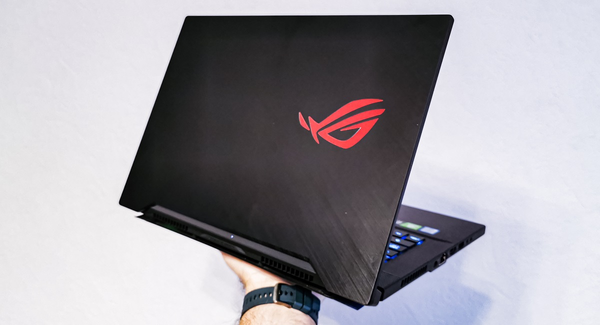 ASUS ROG Zephyrus S