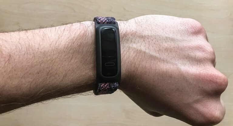 Huawei Band 4е review – Affordable fitness tracker for… basketball players?