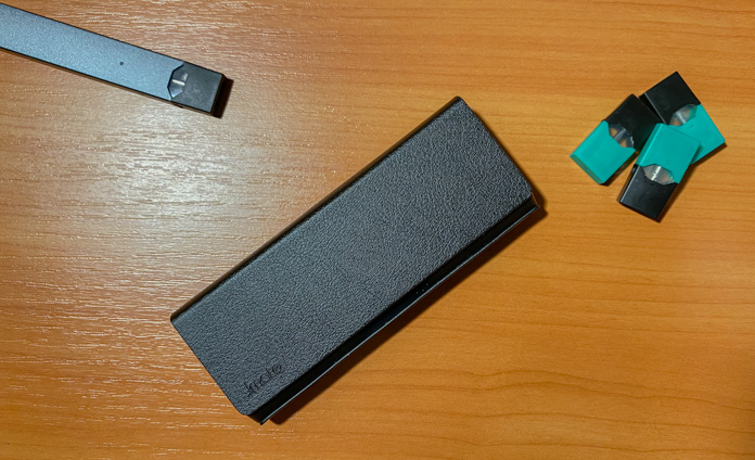 Jmate P4 Portable Charging Case for Juul