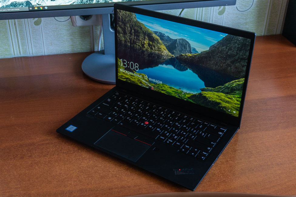 Lenovo ThinkPad X1 Carbon 7-мо поколение