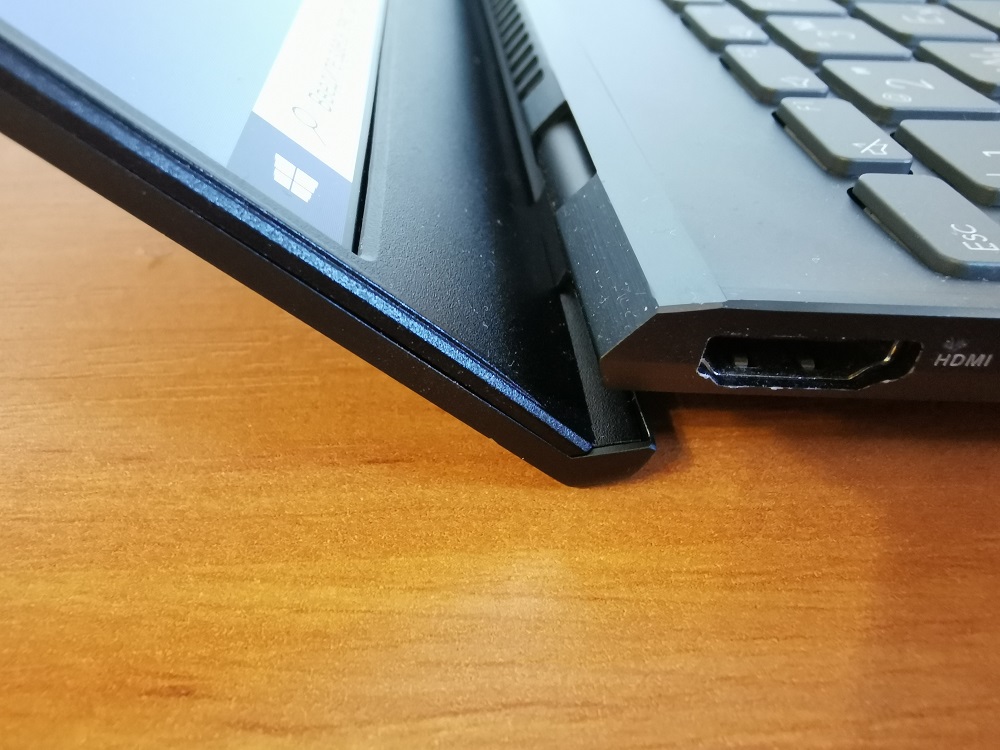 ASUS ZenBook 13 (UX325)