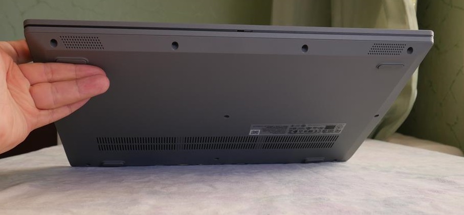 Lenovo ideapad 3i