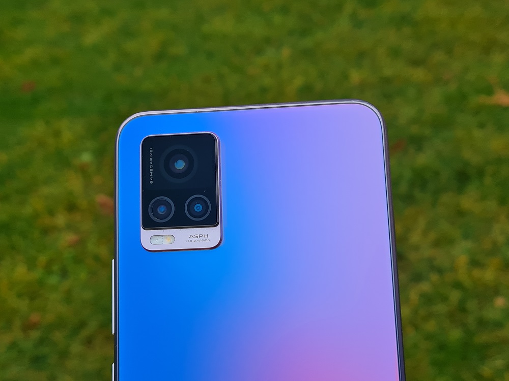 vivo V20