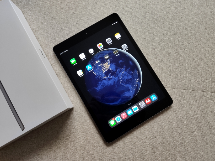 Apple iPad 8 10.2" 2020 година