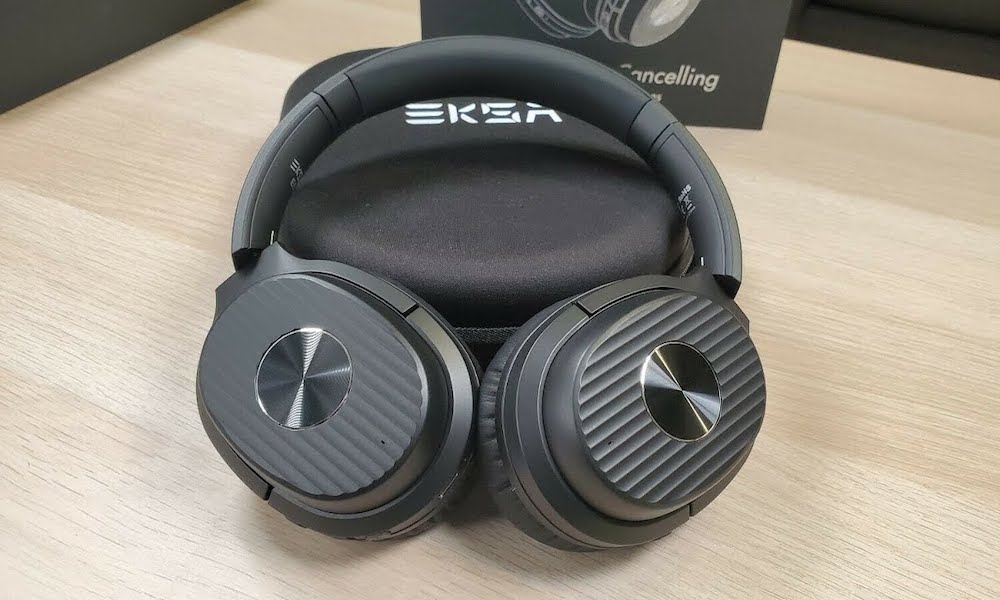 EKSA E5 dengan kasing