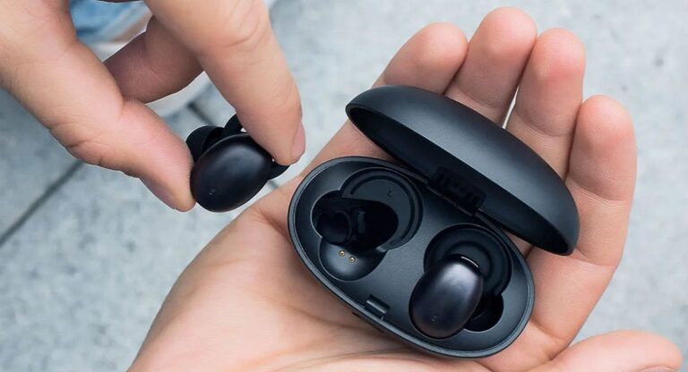 Best TWS earbuds for under $35 in early 2021