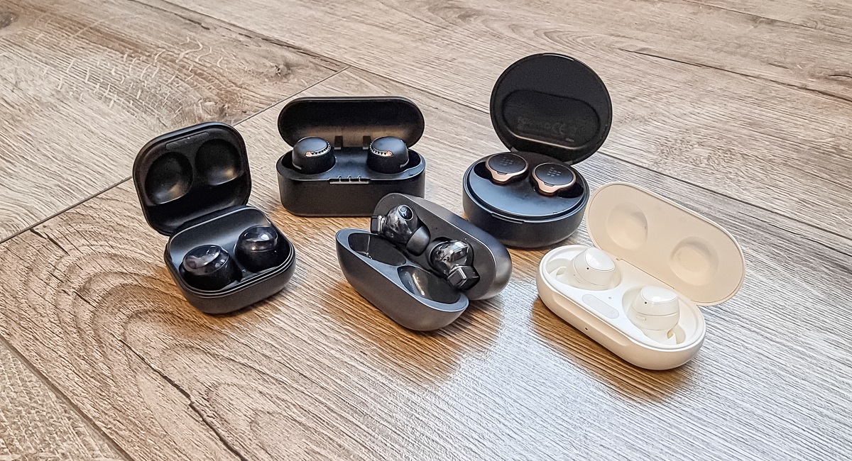 Порівняння кращих TWS: Samsung, Huawei, Sony, Panasonic, Tronsmart, Realme