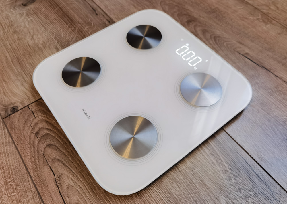 Huawei Smart Scale 3 review: a must-have gadget for the whole family