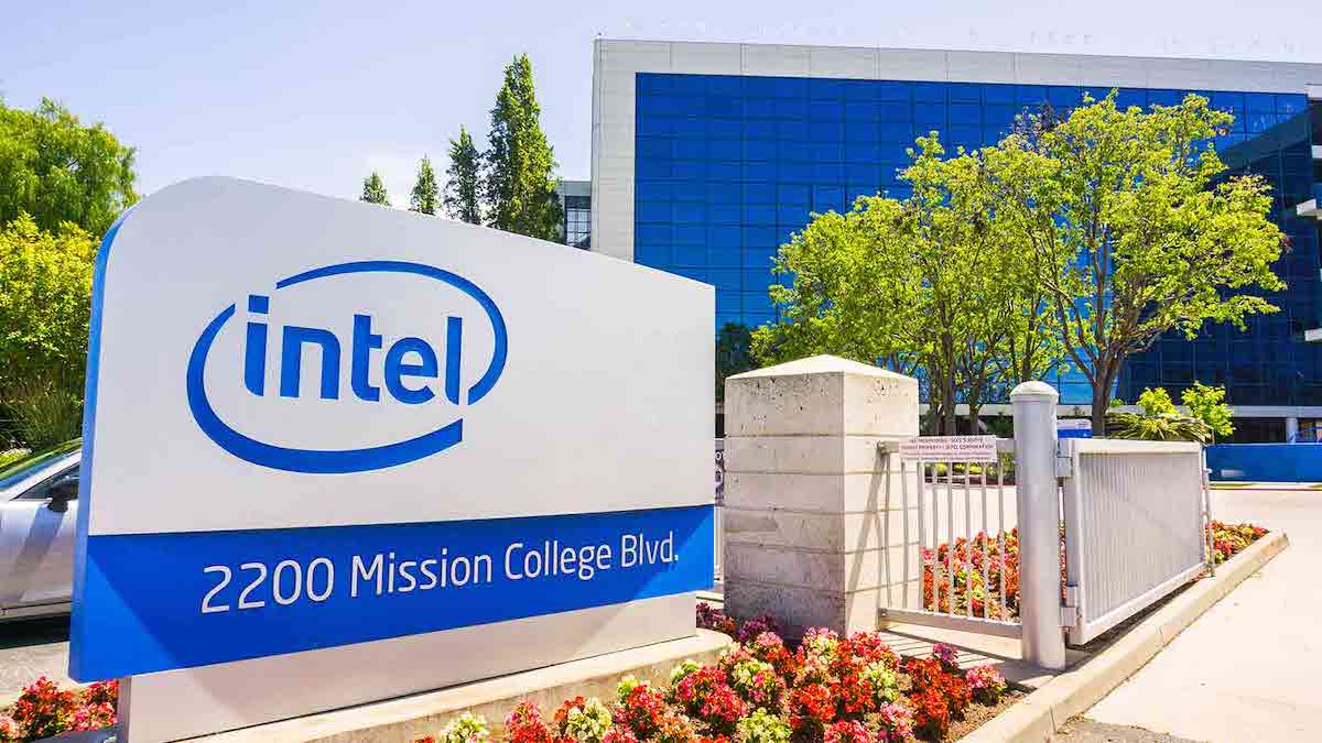 Intel Stane Kontraktnim Virobnikom Napivprovidnikiv Root Nation